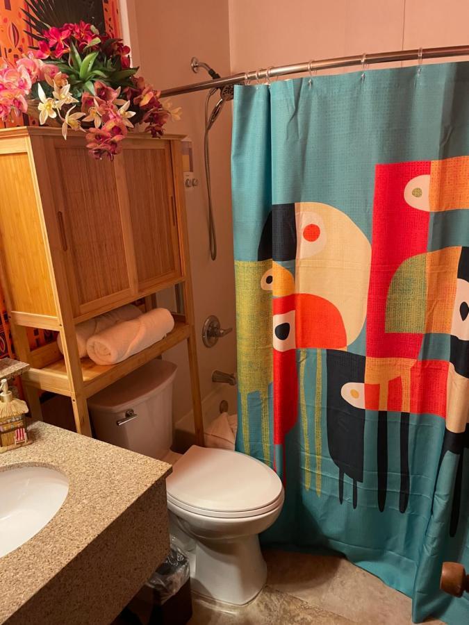 The Kondo Tiki Tampa Ngoại thất bức ảnh