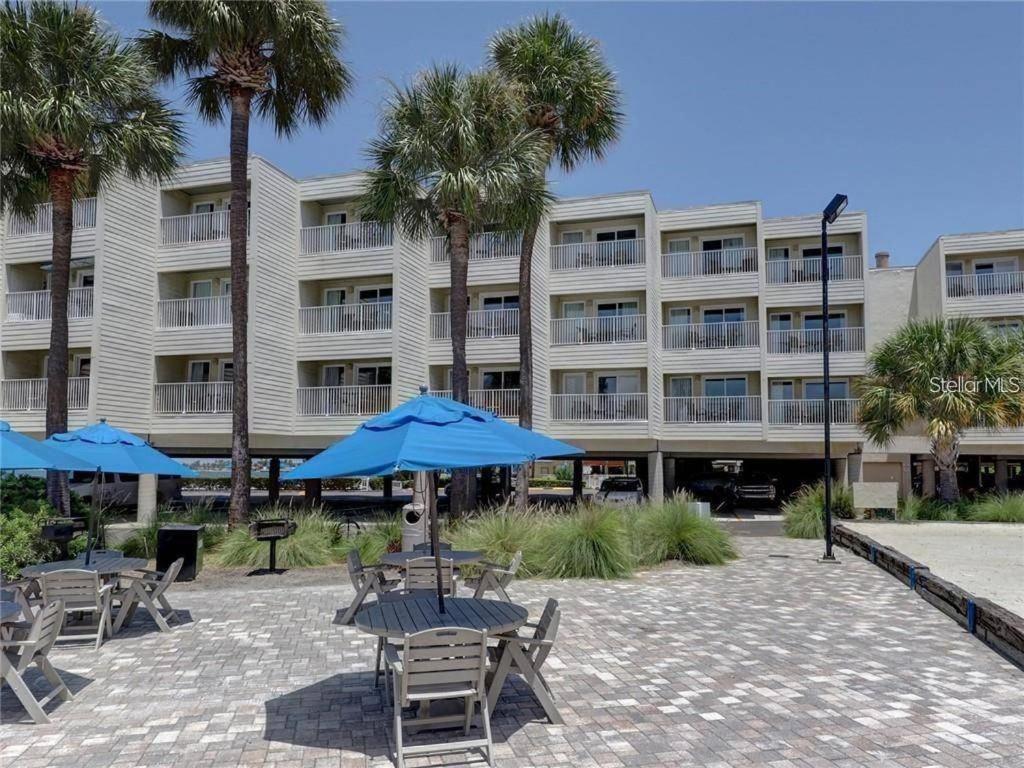 The Kondo Tiki Tampa Ngoại thất bức ảnh