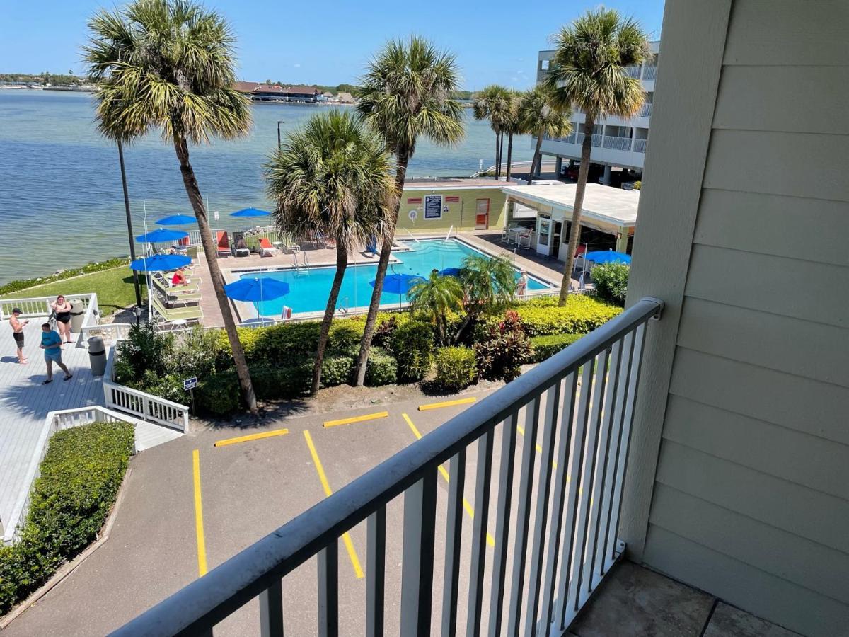 The Kondo Tiki Tampa Ngoại thất bức ảnh